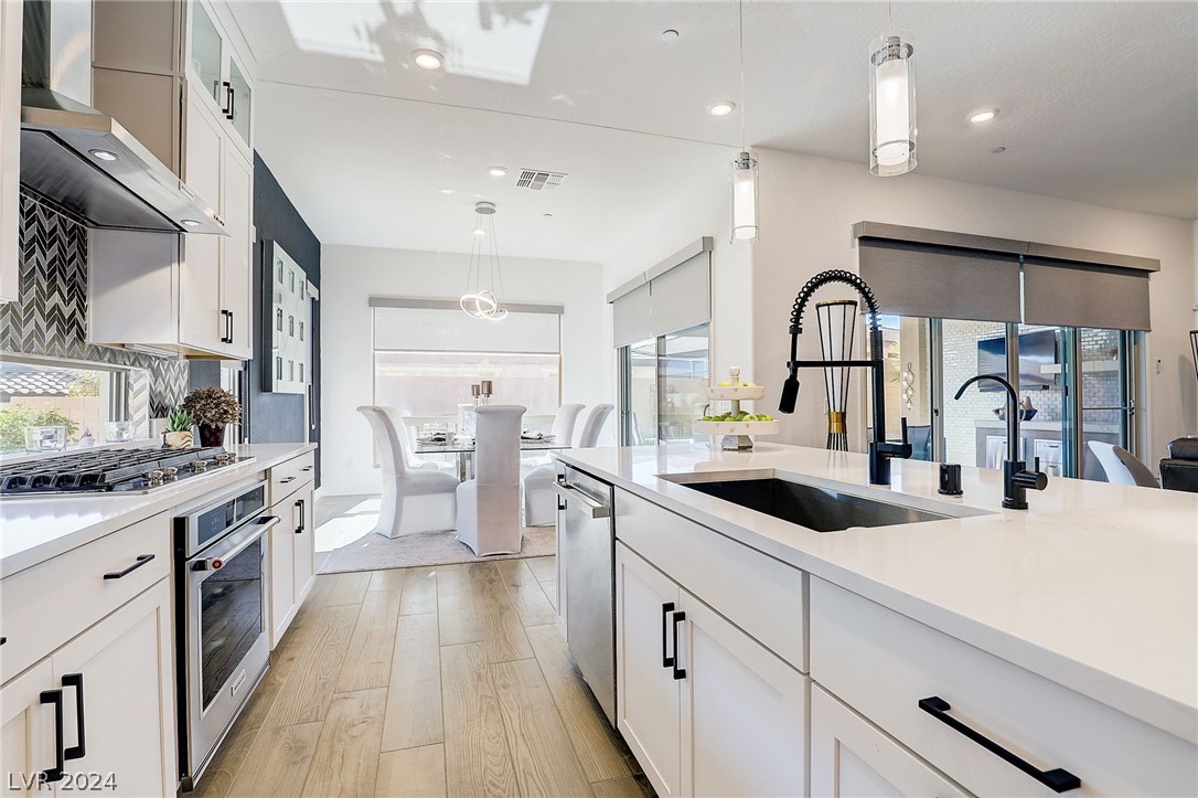 35 Autumn Palm Avenue