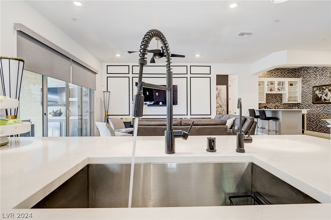 35 Autumn Palm Avenue