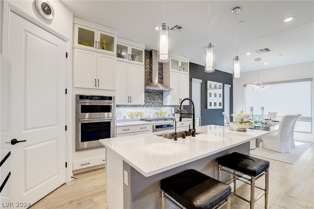 35 Autumn Palm Avenue