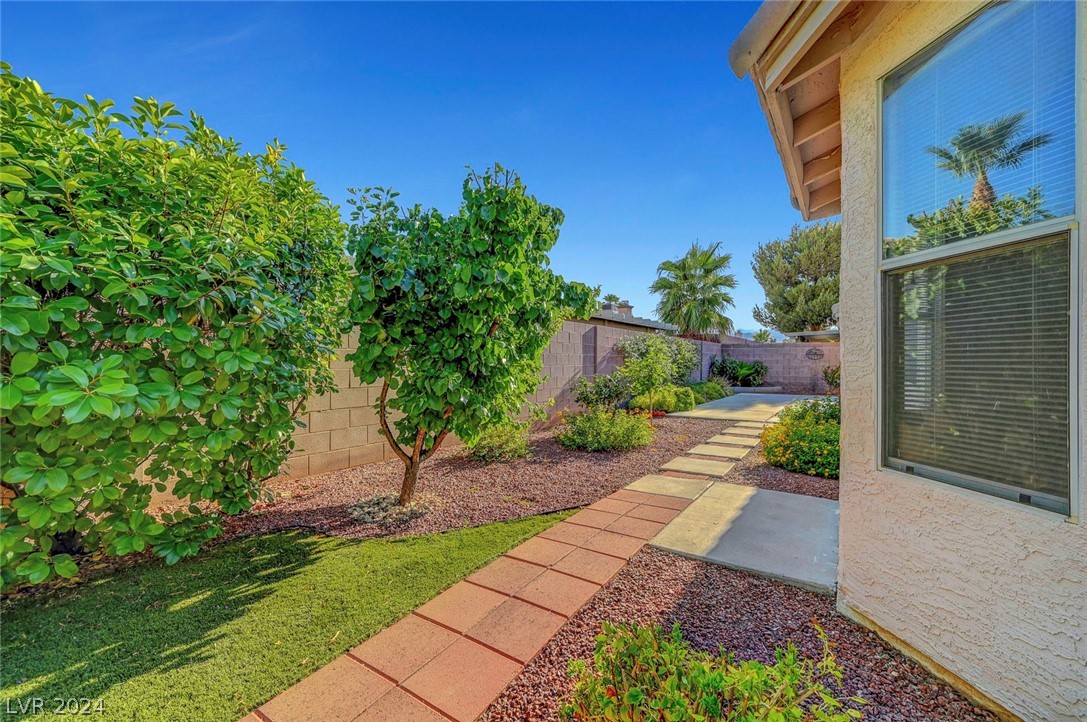 6429 Rancho Santa Fe Drive