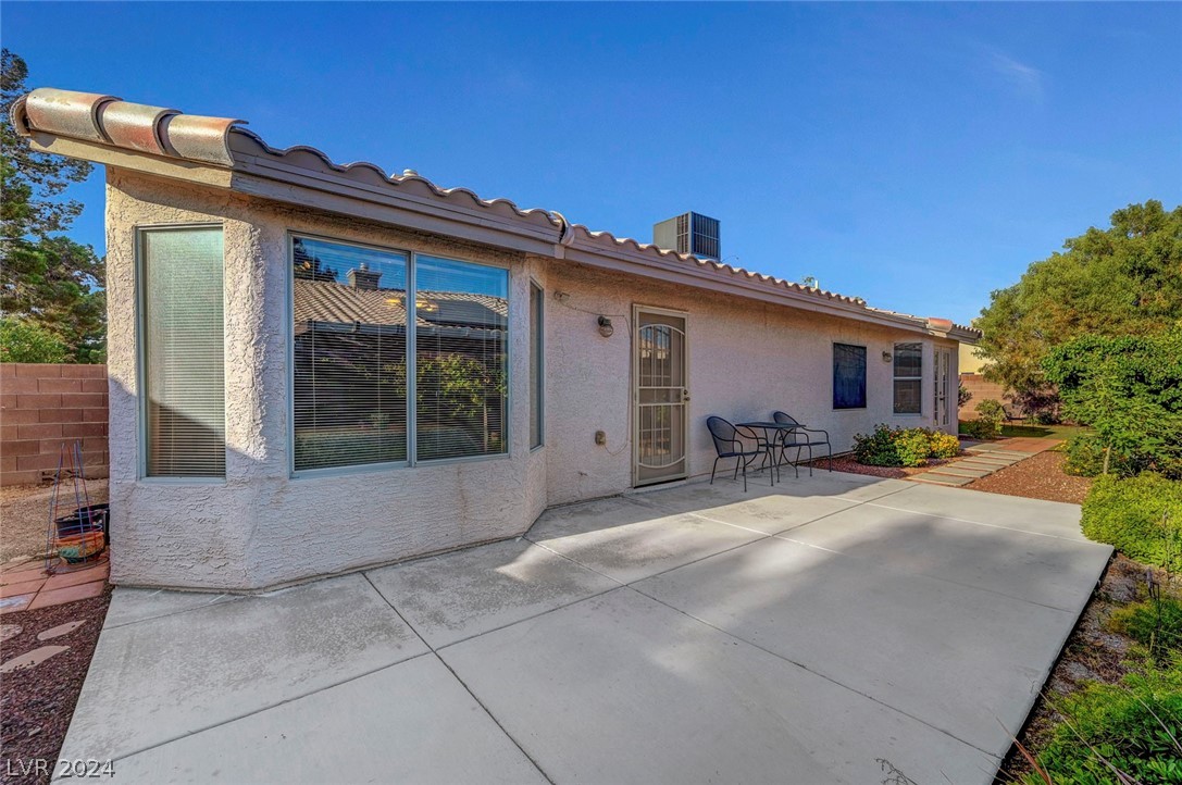 6429 Rancho Santa Fe Drive