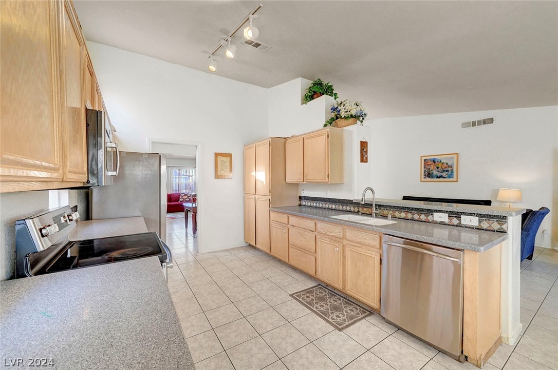 6429 Rancho Santa Fe Drive