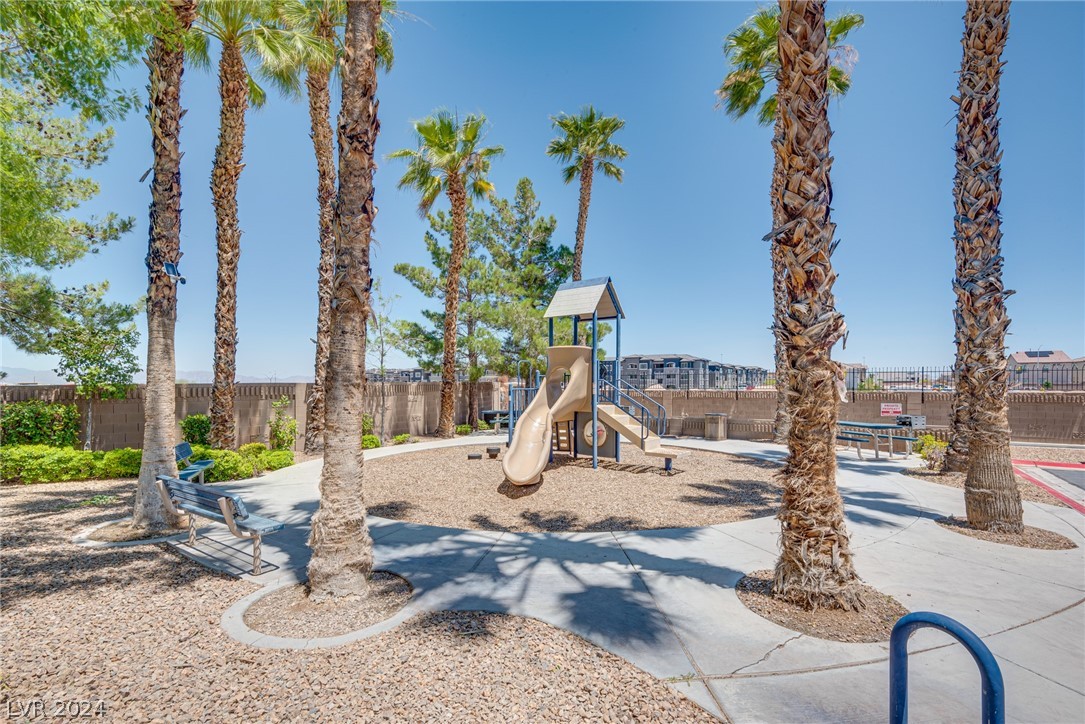 9257 Blue Flax Place