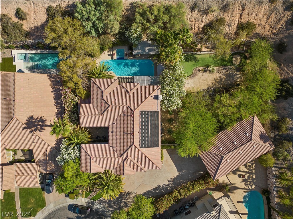 2849 Soaring Peak Avenue