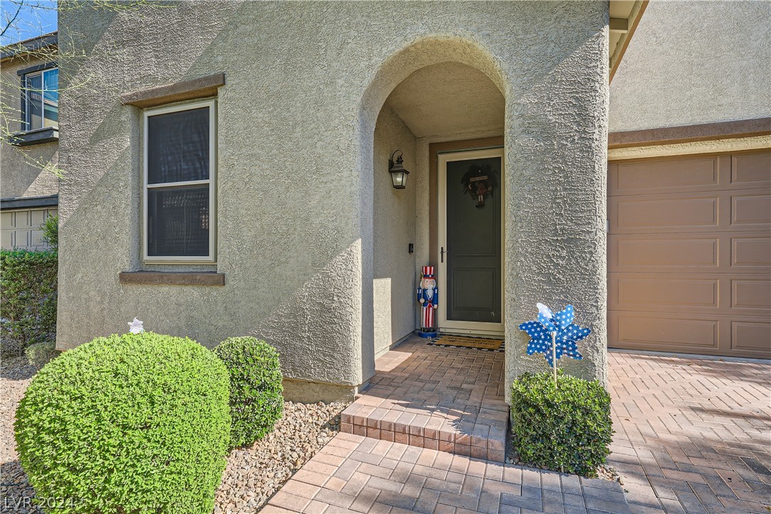 9637 Abbey Pond Avenue