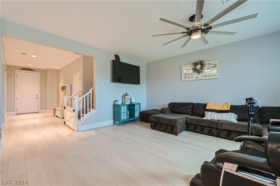 9637 Abbey Pond Avenue