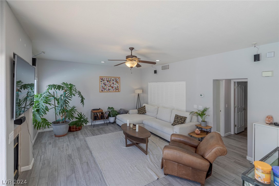 8505 Copper Mine Avenue