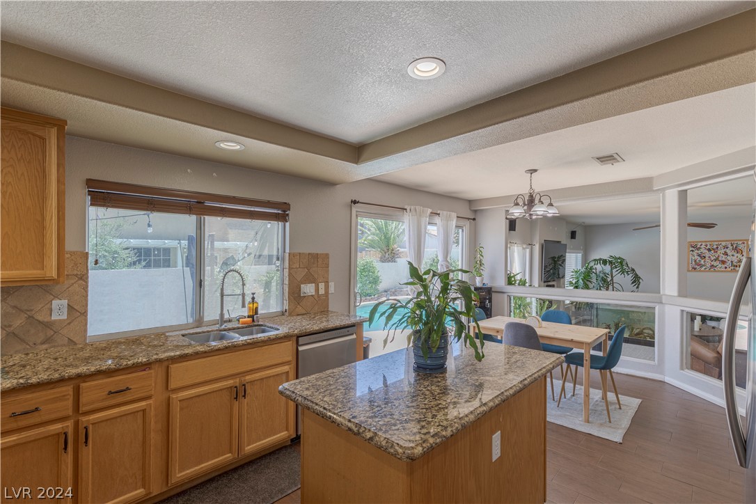 8505 Copper Mine Avenue