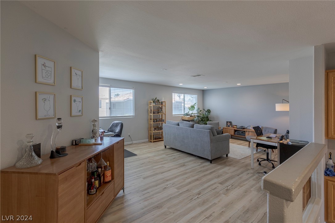 8505 Copper Mine Avenue