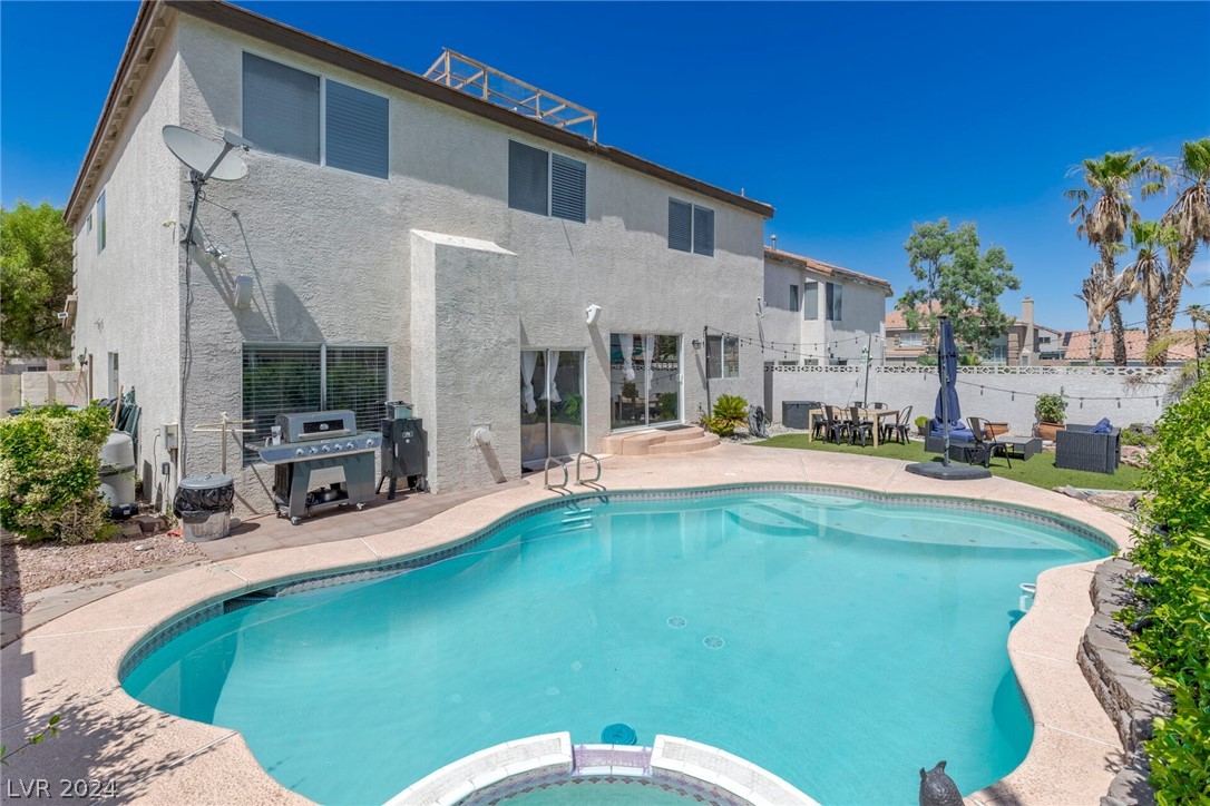 8505 Copper Mine Avenue