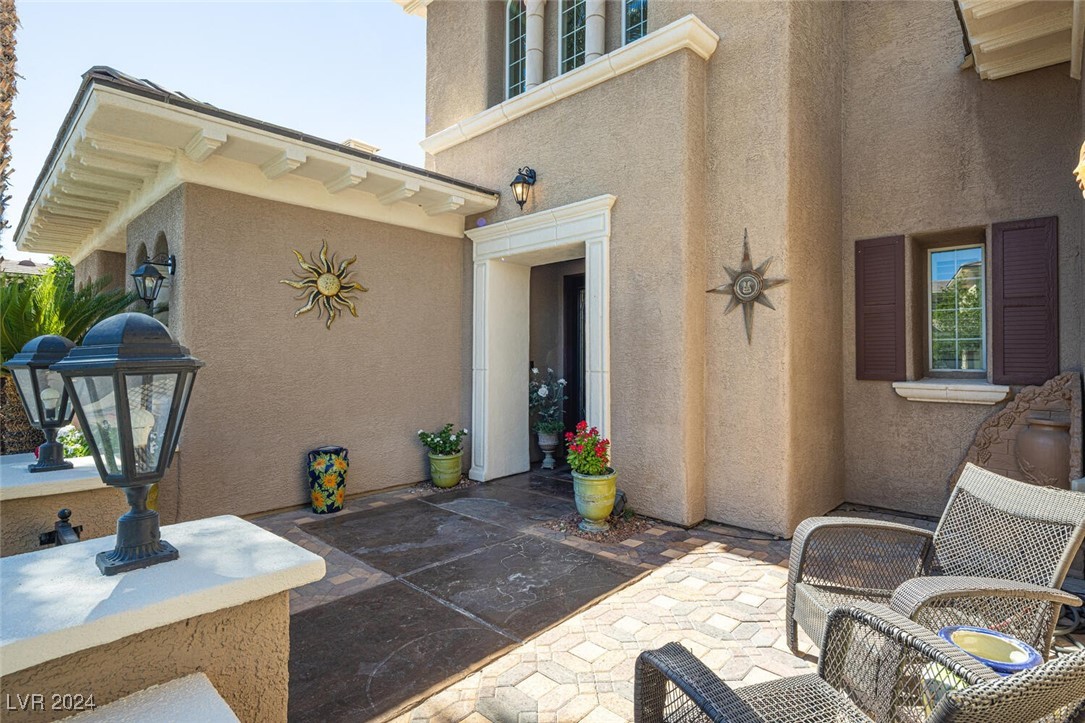 301 North Royal Ascot Drive