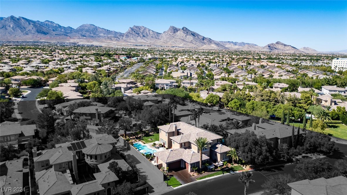 301 North Royal Ascot Drive