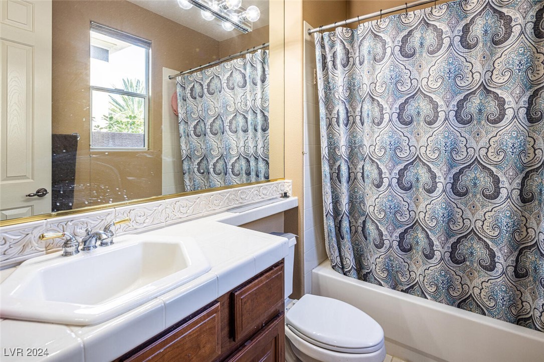 301 North Royal Ascot Drive