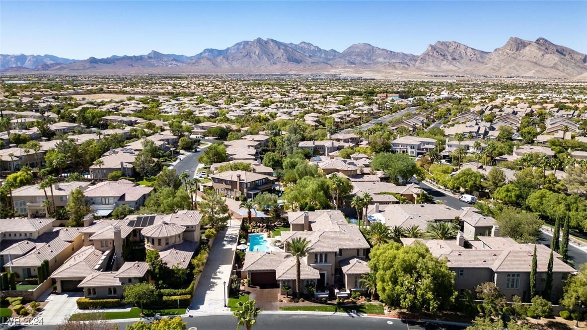 301 North Royal Ascot Drive