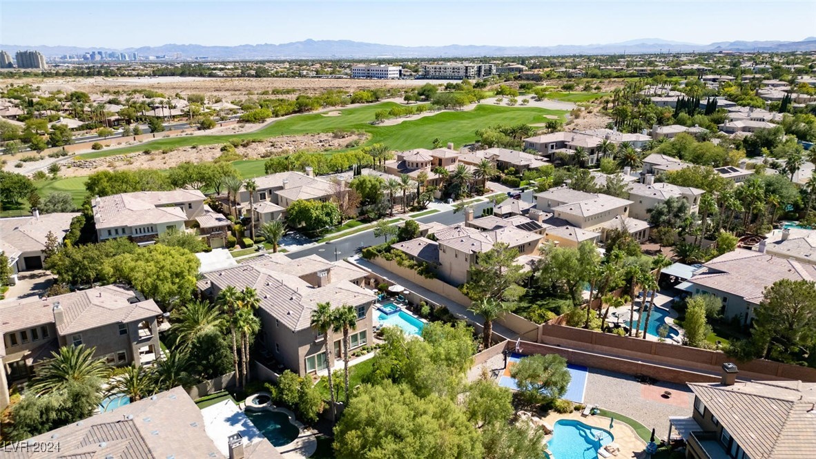 301 North Royal Ascot Drive