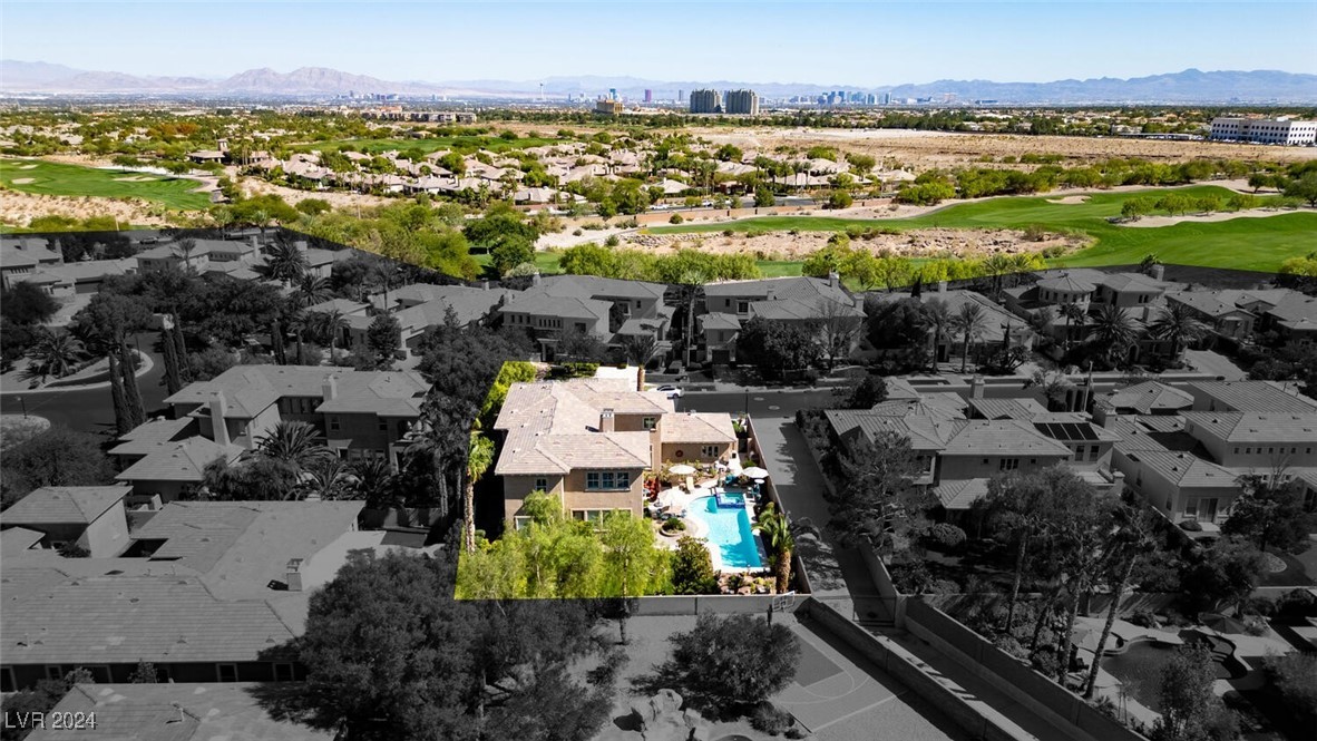 301 North Royal Ascot Drive