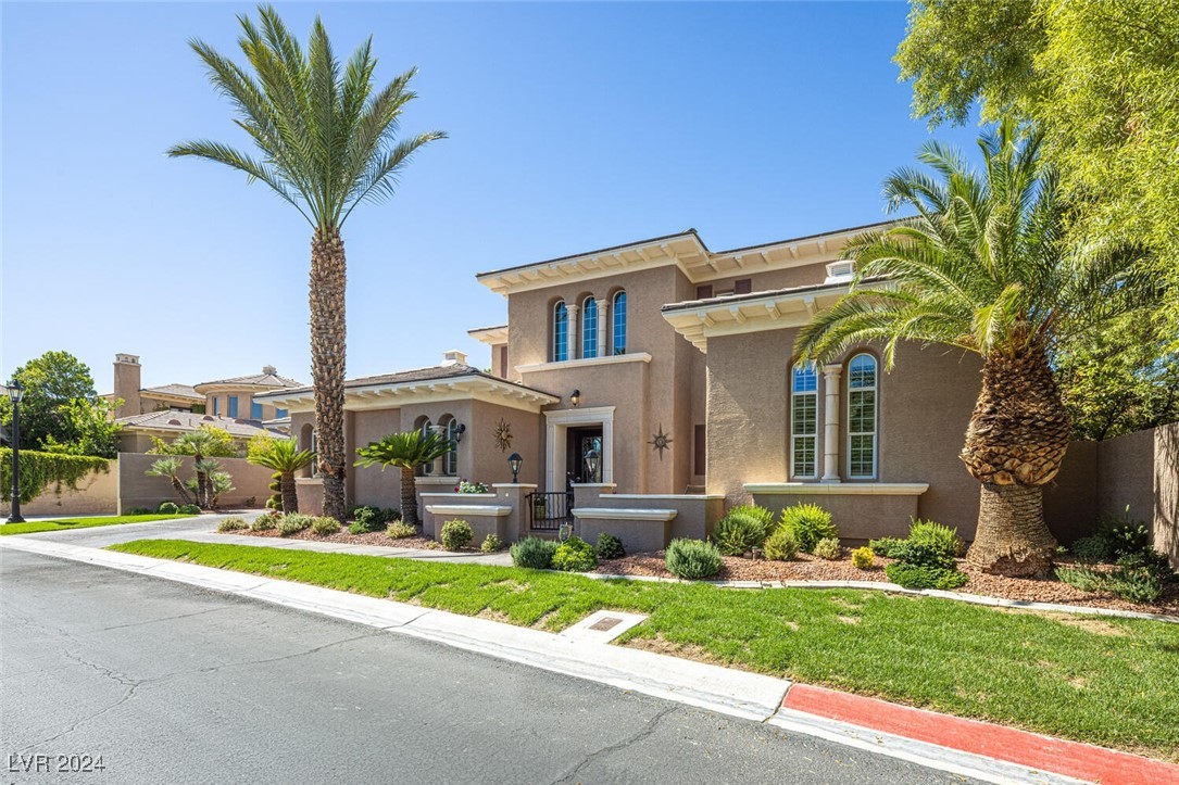 301 North Royal Ascot Drive