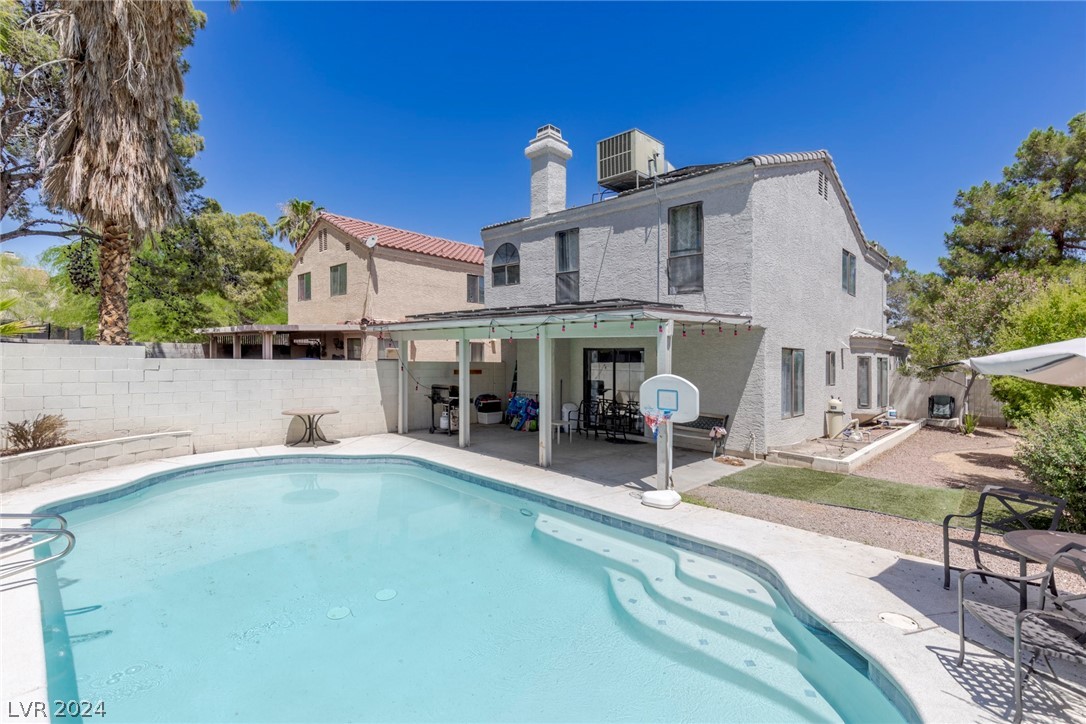 6641 Canyon Cove Way