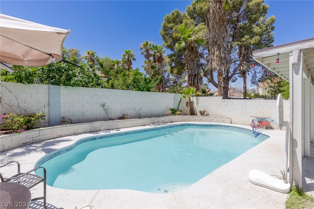 6641 Canyon Cove Way