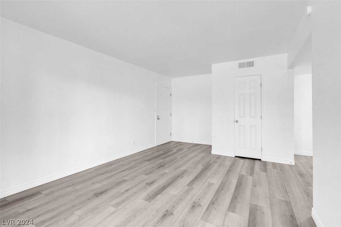 5040 Indian River Drive 419