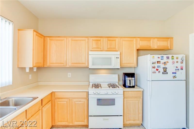 10776 Tottenham Avenue