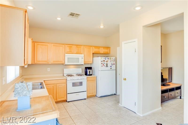 10776 Tottenham Avenue