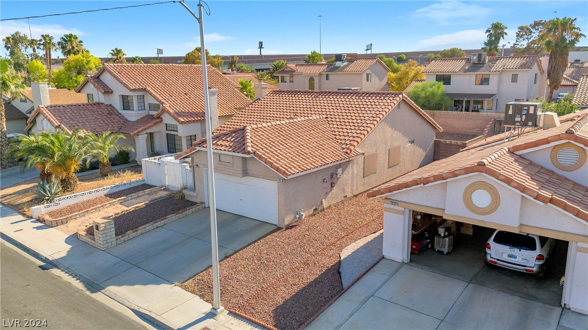 1055 Placerville Street
