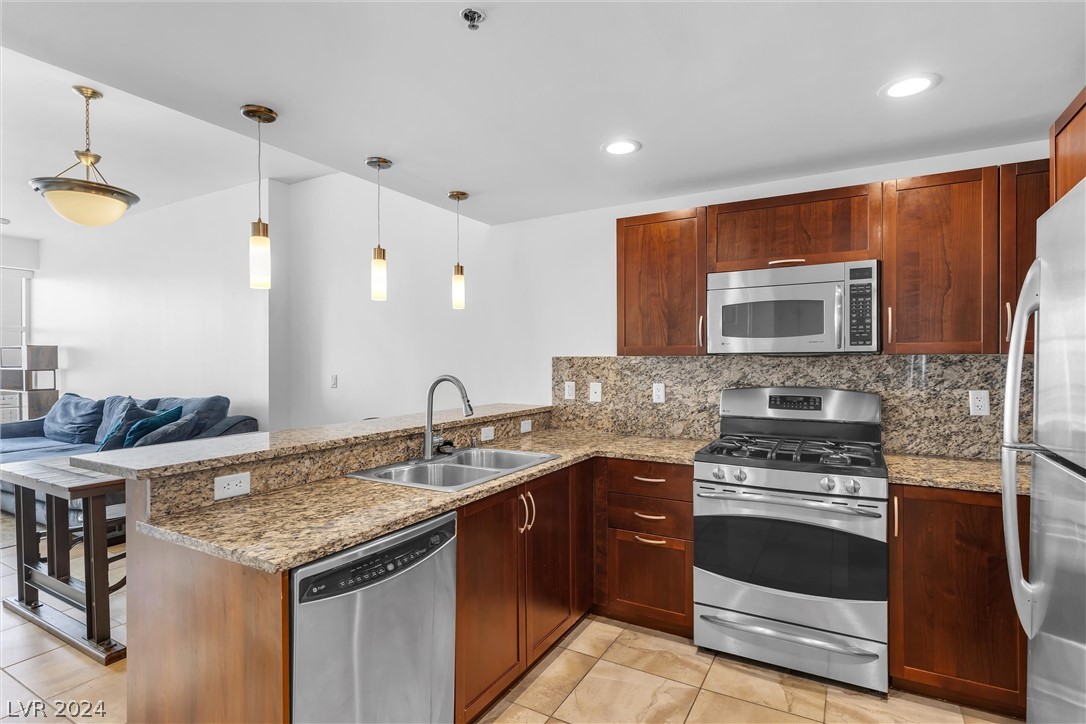 150 Las Vegas Boulevard 1020