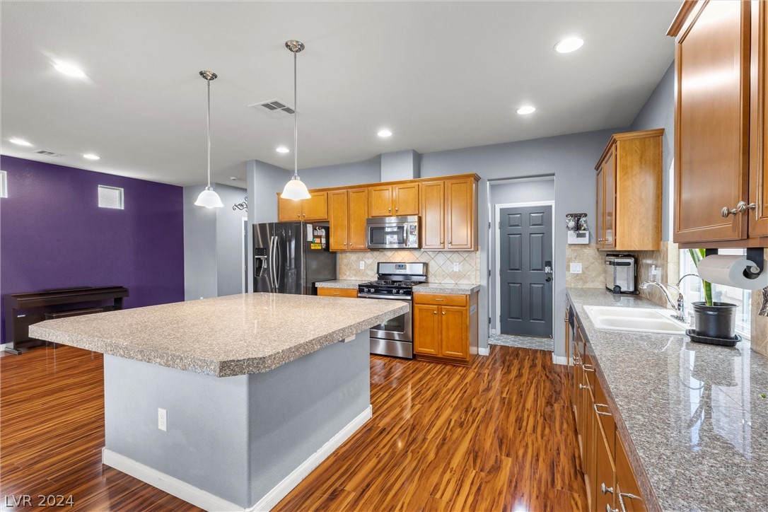 5280 Tulip Hill Avenue