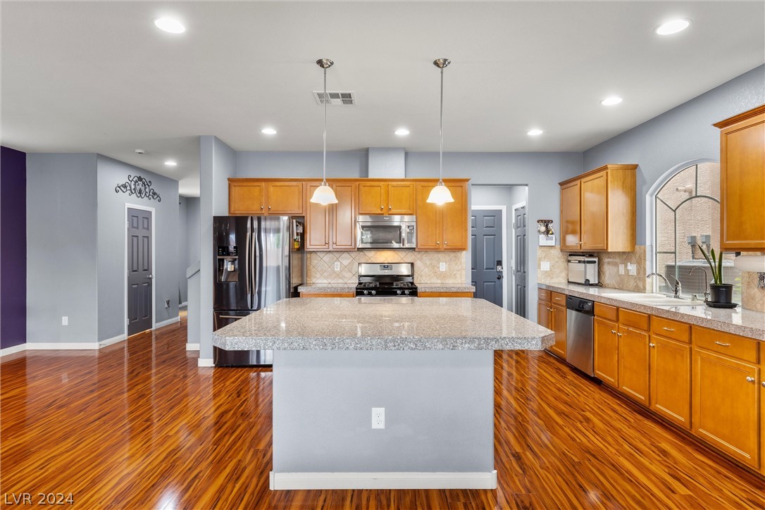 5280 Tulip Hill Avenue