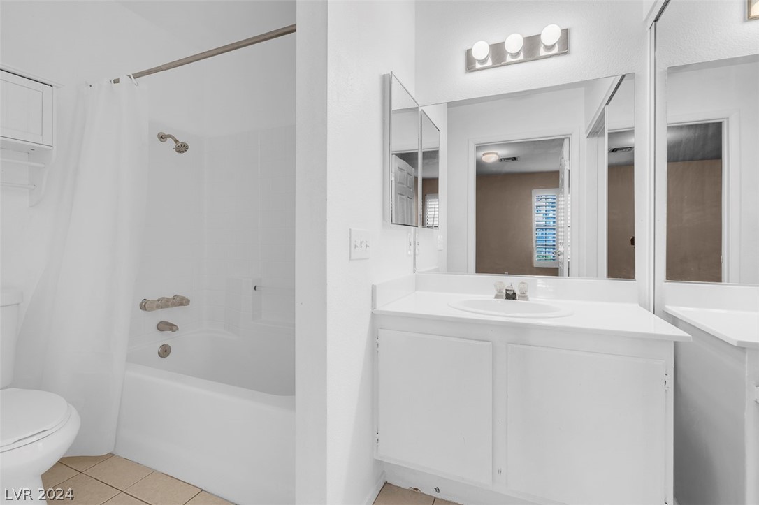 4861 South Torrey Pines Drive 101