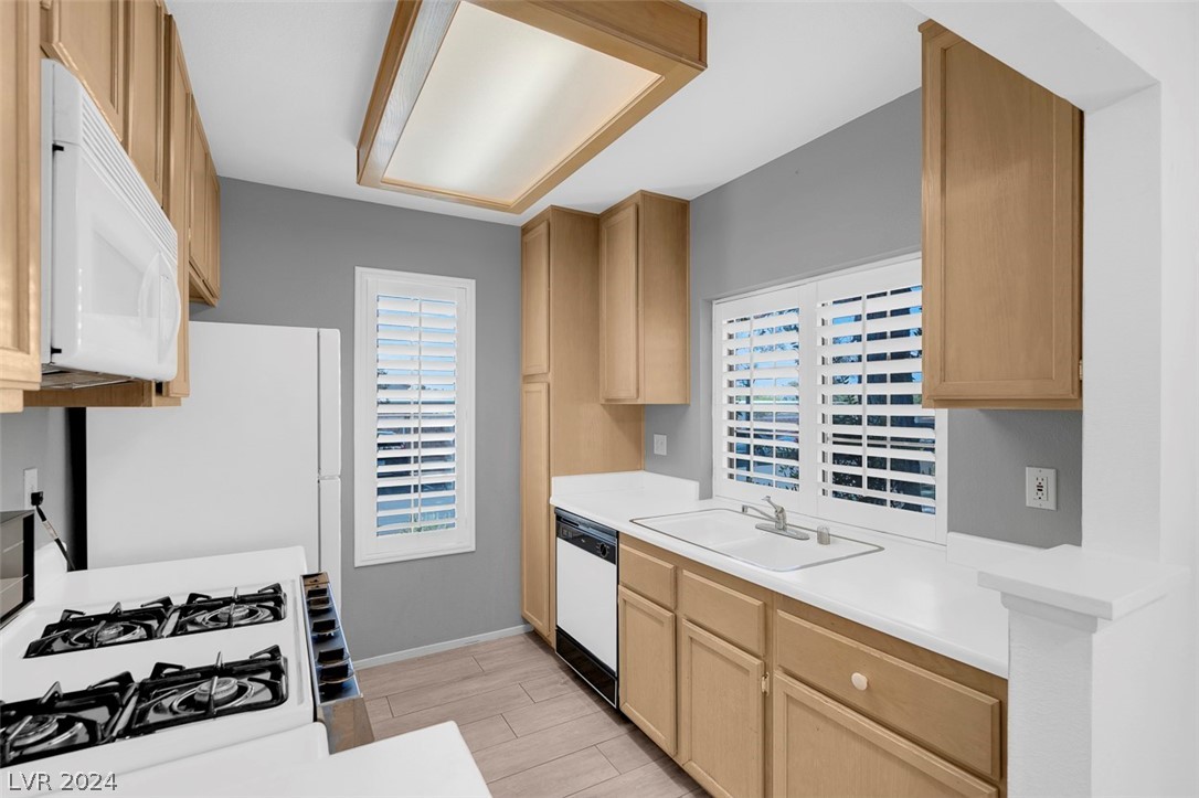 4861 South Torrey Pines Drive 101