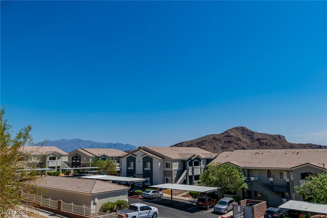 4042 Sparrow Rock Street