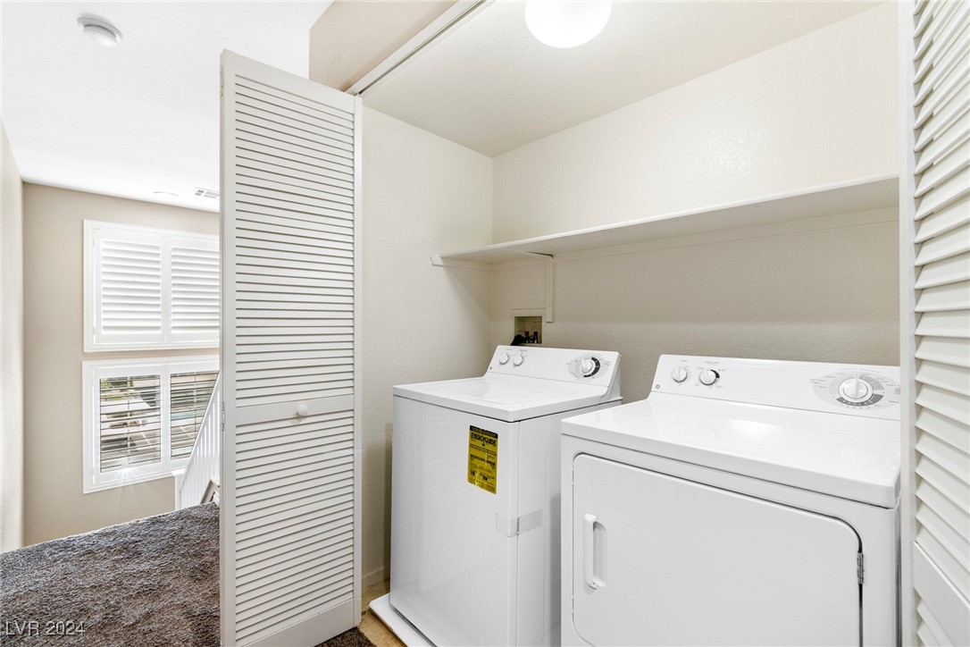 4042 Sparrow Rock Street