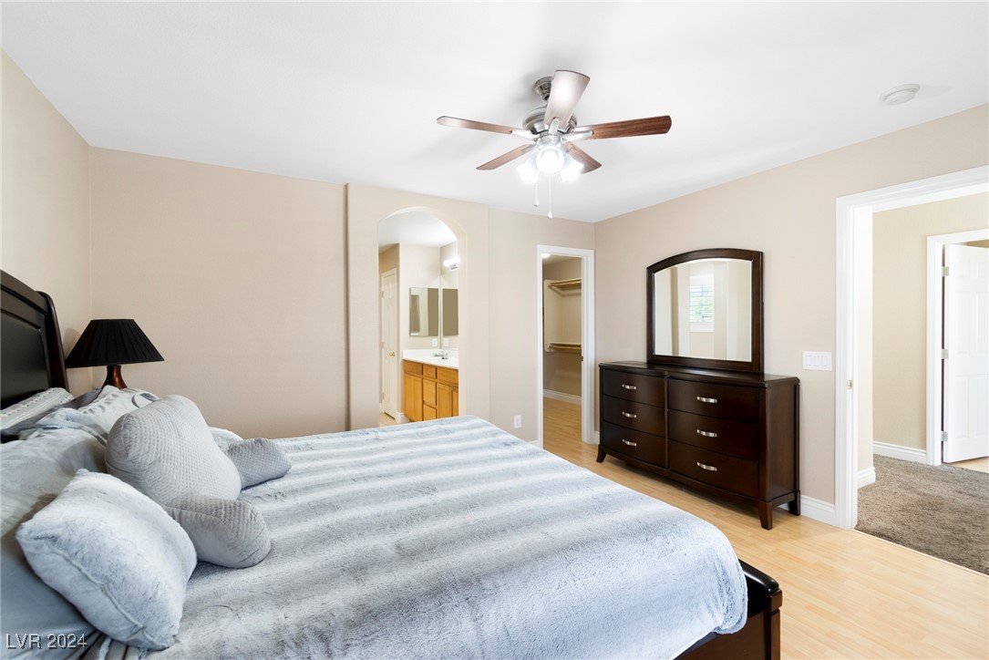 4042 Sparrow Rock Street