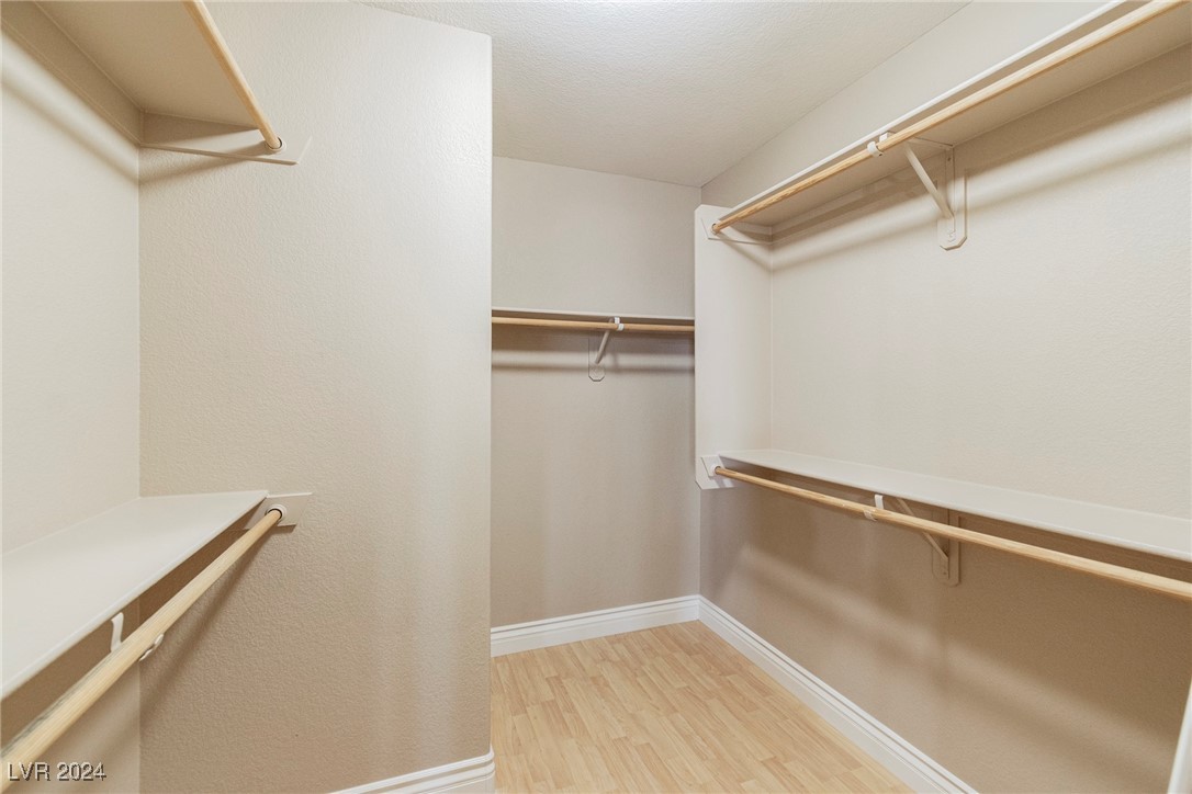 4042 Sparrow Rock Street