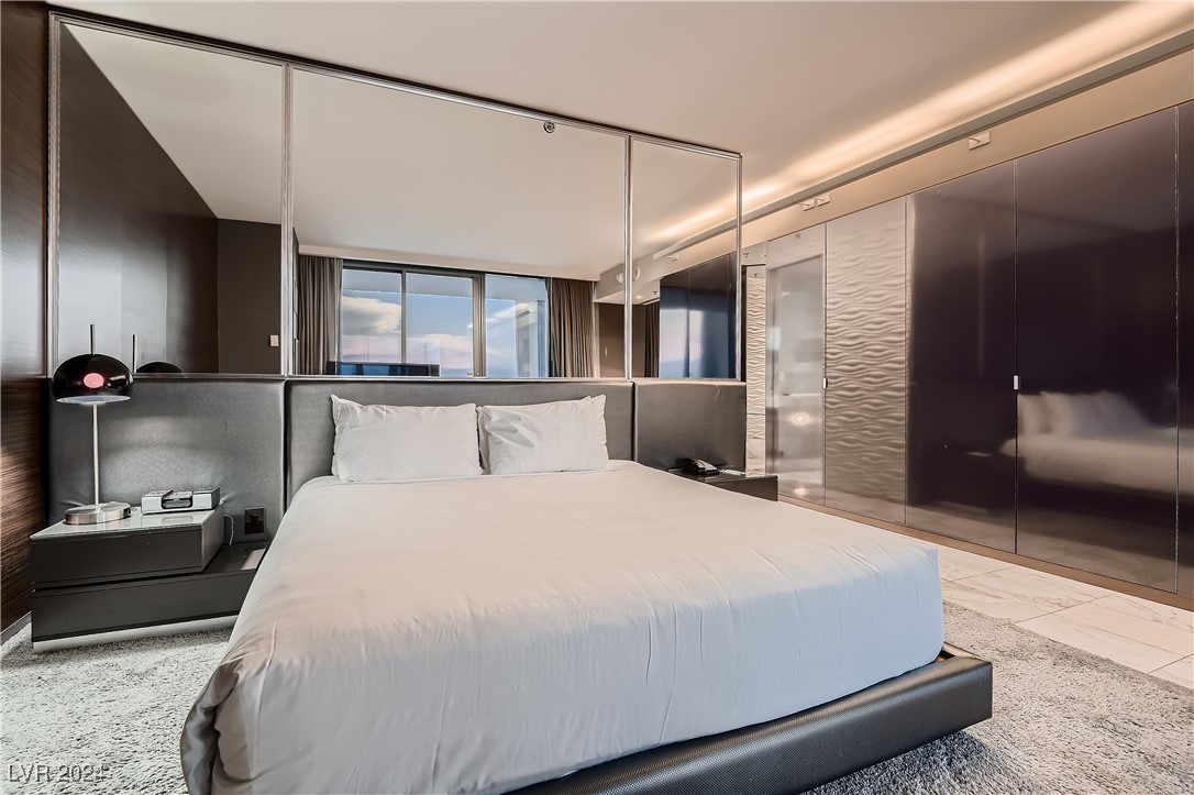 4381 West Flamingo Road 3902