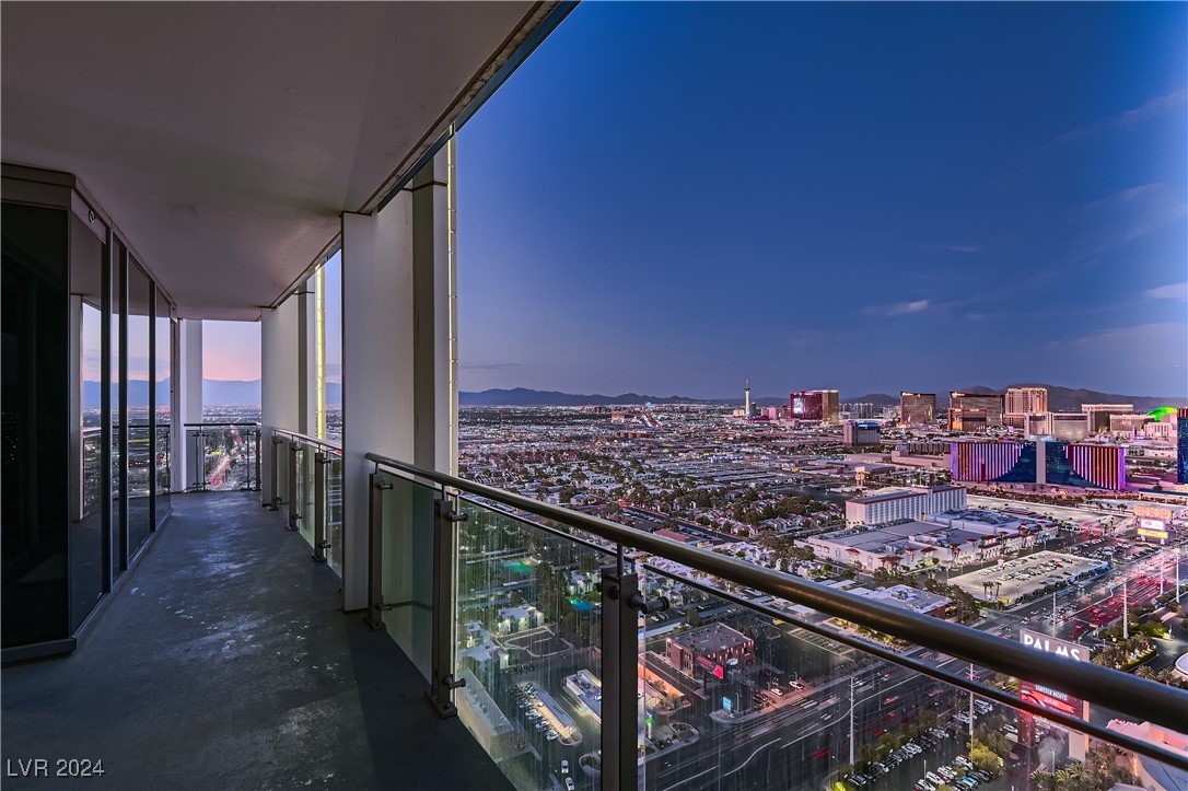 4381 West Flamingo Road 3902