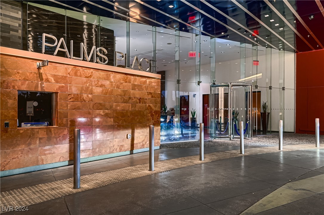 4381 West Flamingo Road 3902