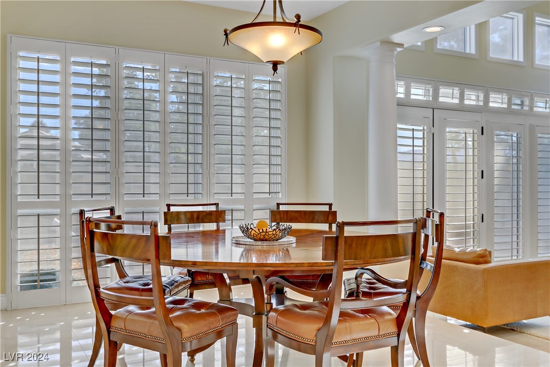 8225 Crow Valley Lane