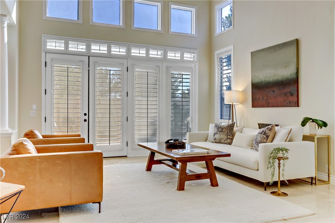 8225 Crow Valley Lane