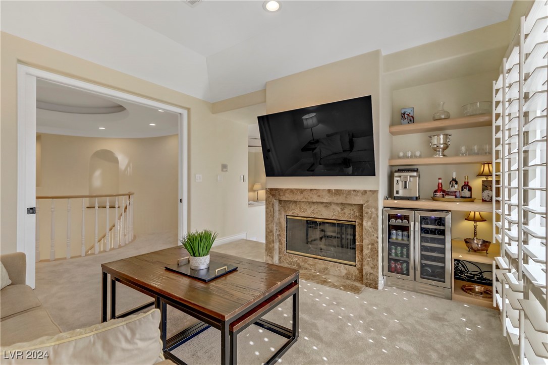 8225 Crow Valley Lane