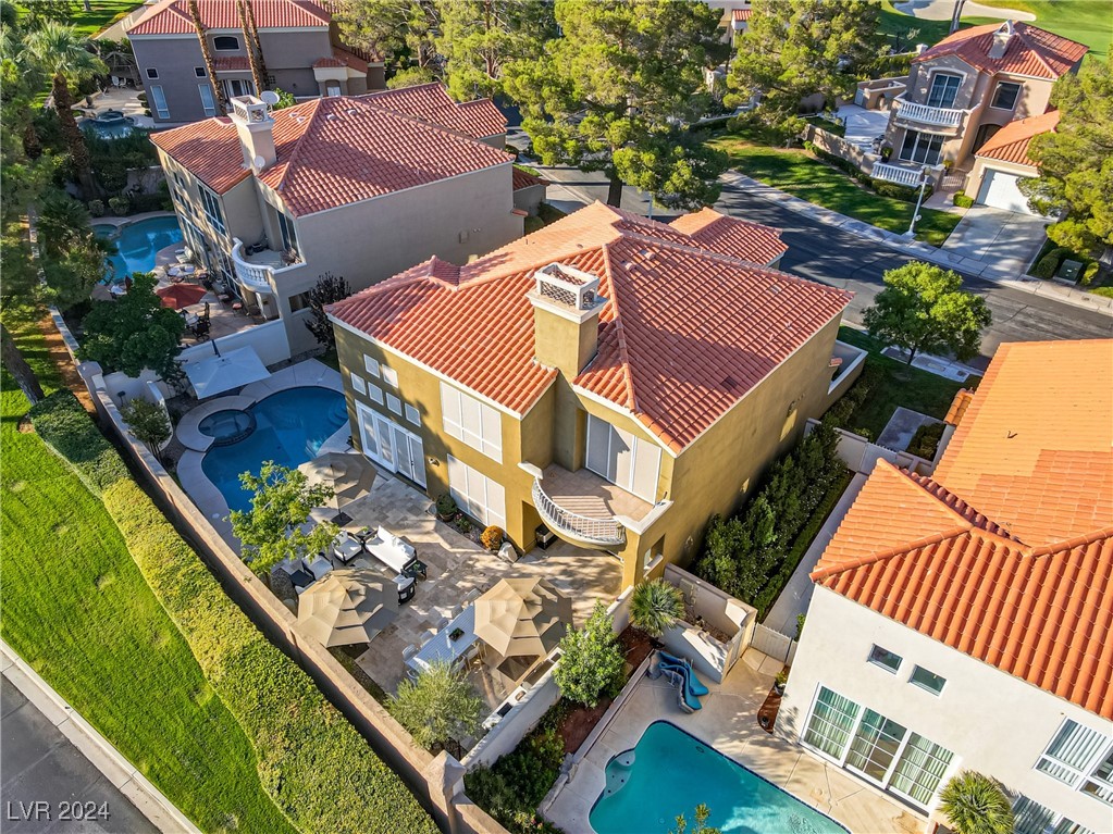 8225 Crow Valley Lane