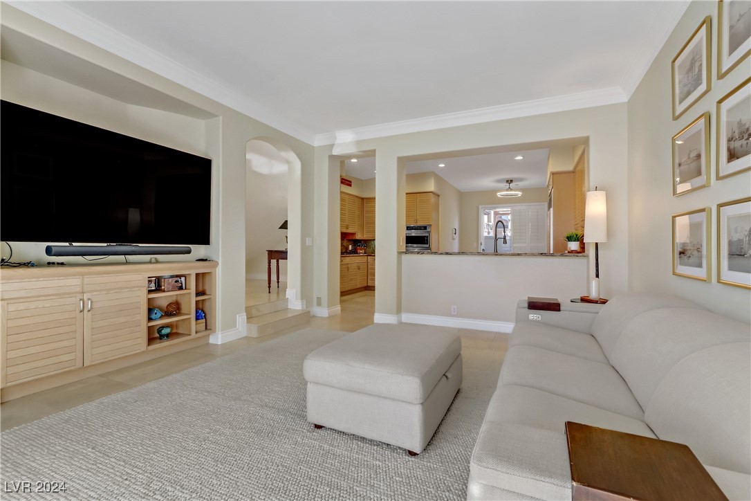 8225 Crow Valley Lane