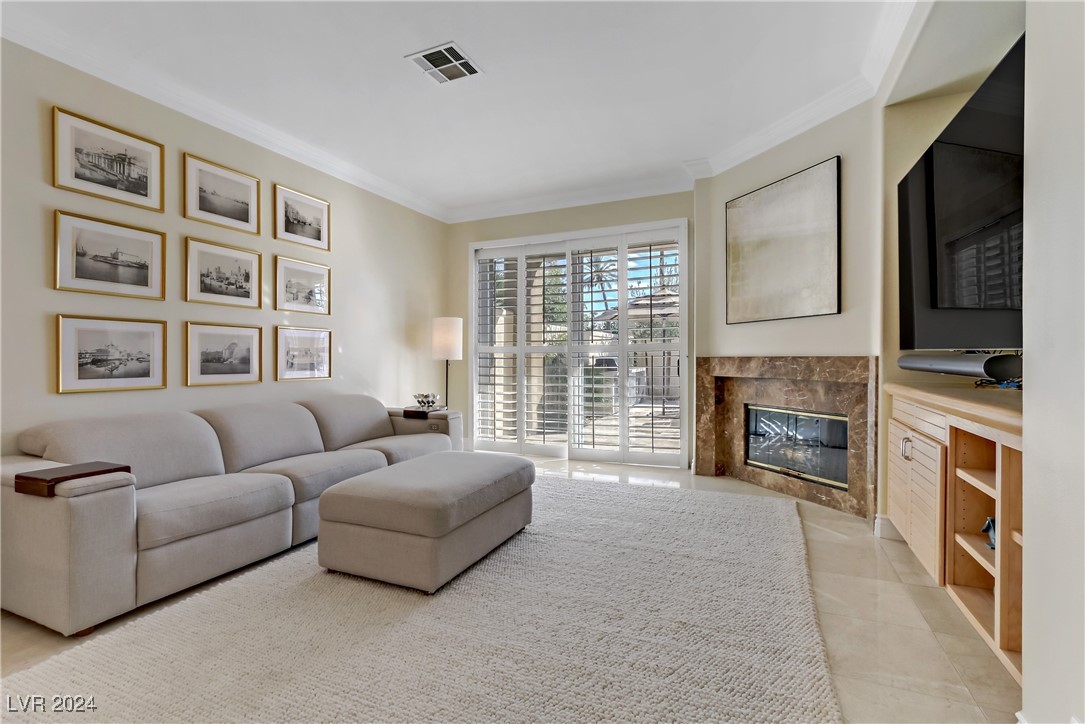 8225 Crow Valley Lane