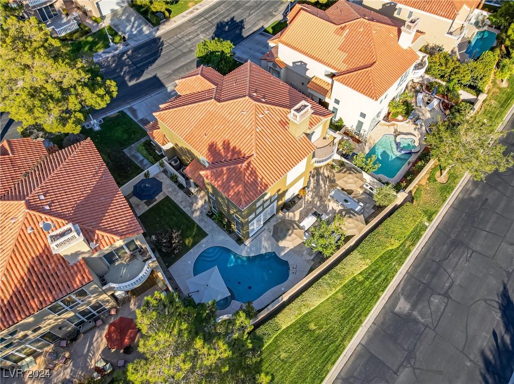 8225 Crow Valley Lane