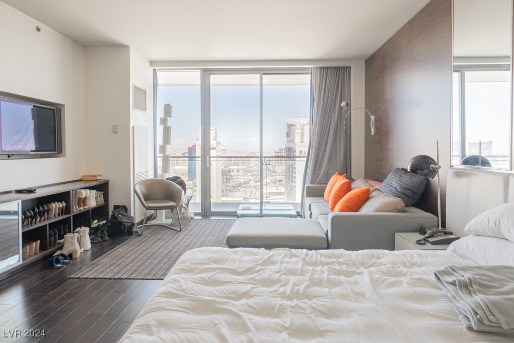 4381 West Flamingo Road 3208