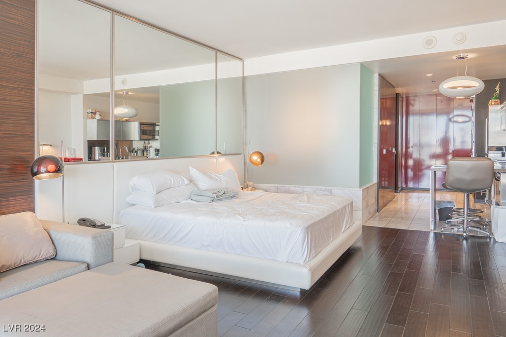 4381 West Flamingo Road 3208