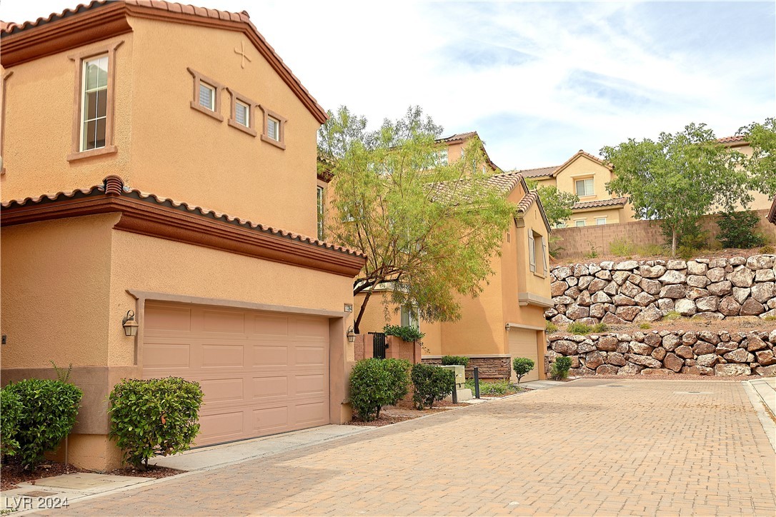 11364 Corsica Mist Avenue