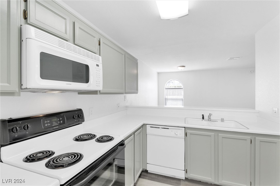 1800 Edmond Street 153